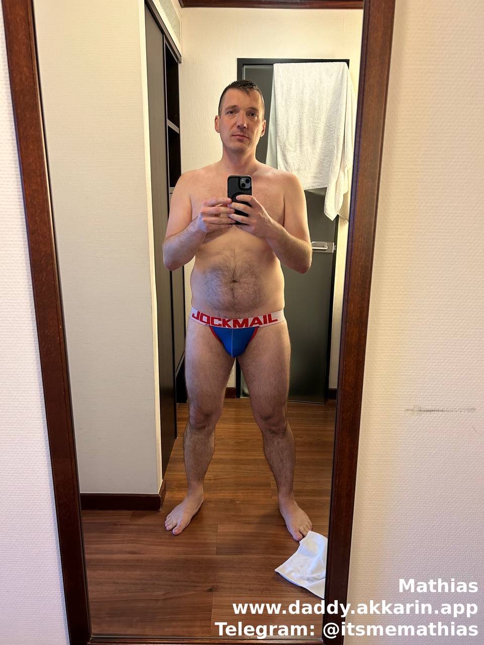 Mathias exposed gallery photo 4